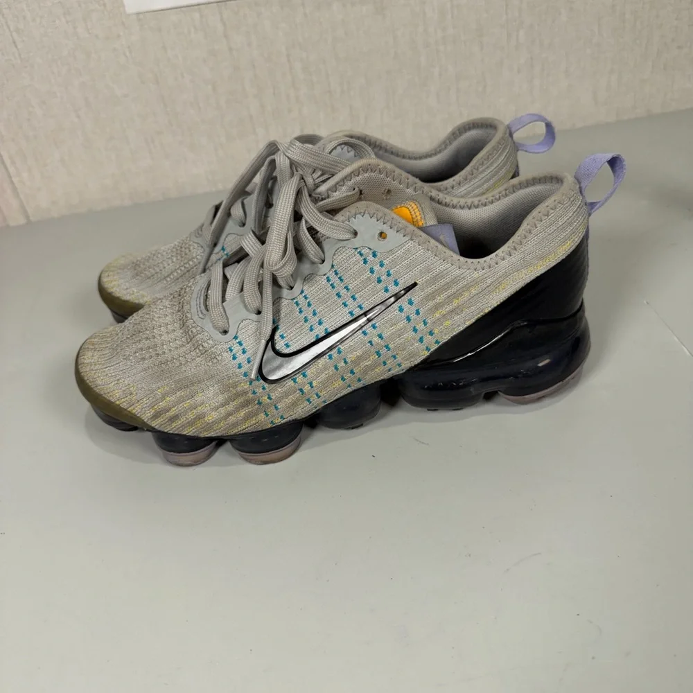 Nike Air Vapor‎ Max Flyknit 3 GS Athletic Shoes BQ5238 007 Size 6.5Y